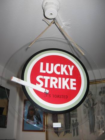 LUCKY STRIKE - it´s toasted