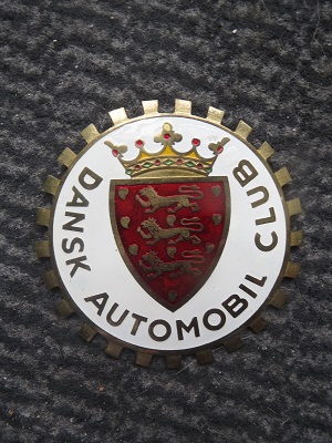 DANSK AUTOMOBIL CLUB - vintage danish enamel auto badge