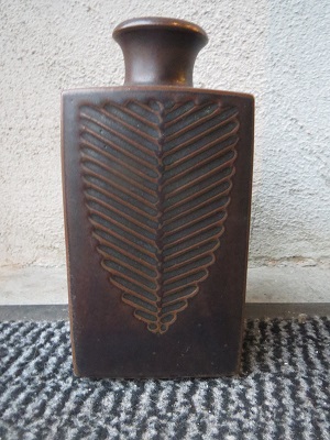 Erik Reiff Nautil vase - vintage stoneware
