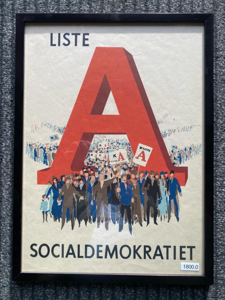 Instagram post from danskeplakater. This post is in position 13.