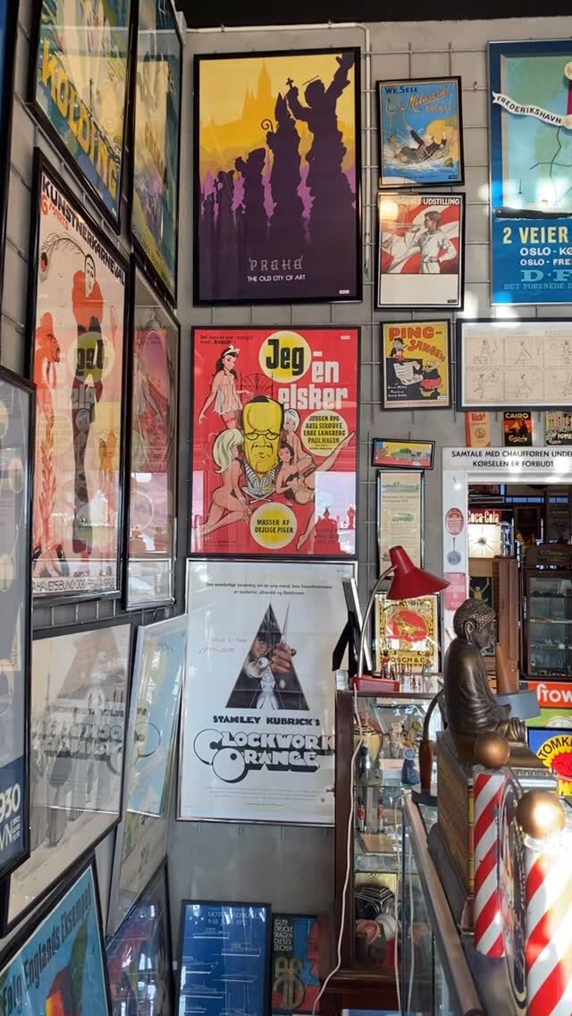 Instagram post from danskeplakater. This post is in position 16.