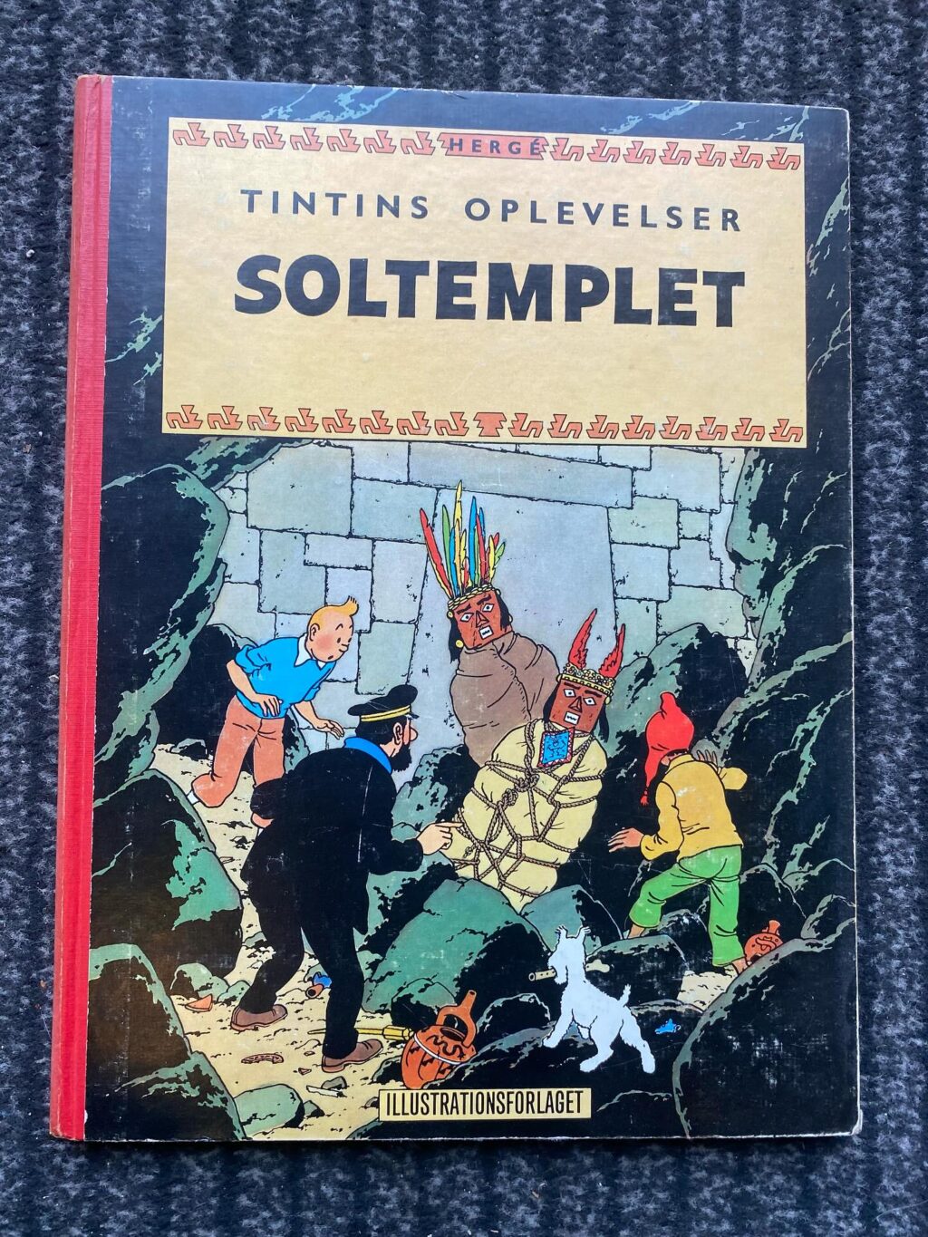 Instagram post from danskeplakater. This post is in position 9.