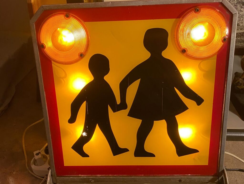 Instagram post from danskeplakater. This post is in position 12.