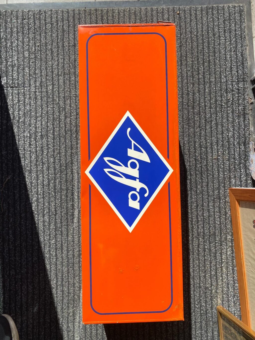 Instagram post from danskeplakater. This post is in position 3.