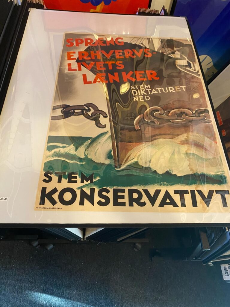 Instagram post from danskeplakater. This post is in position 5.