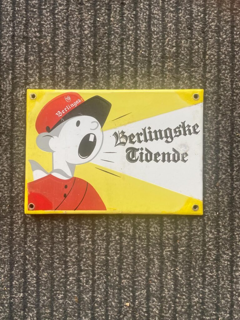 Instagram post from danskeplakater. This post is in position 18.