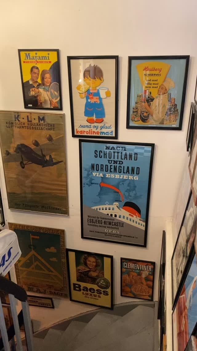 Instagram post from danskeplakater. This post is in position 14.