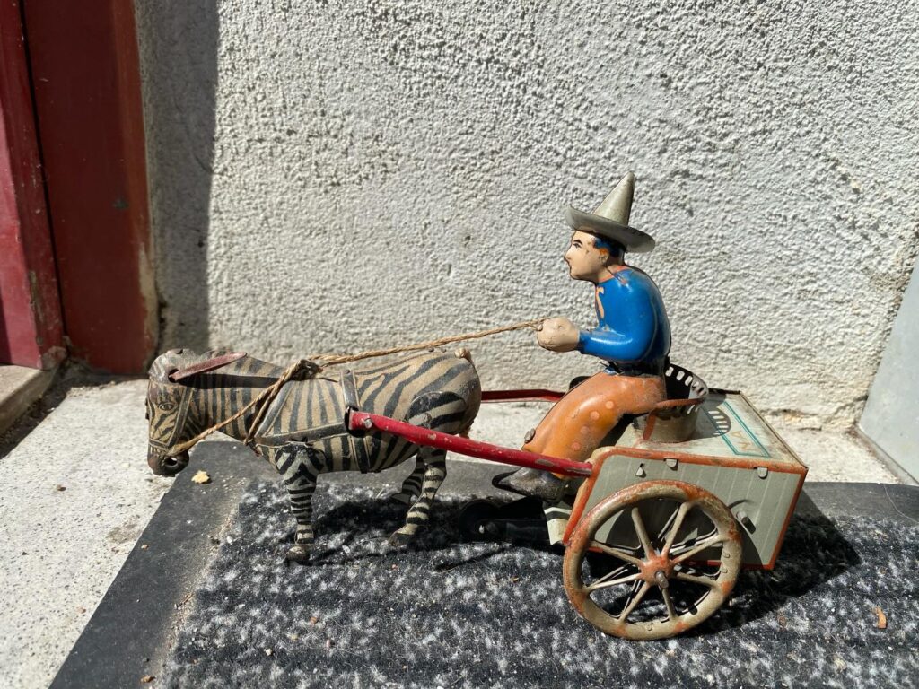 Instagram post from danskeplakater. This post is in position 5.