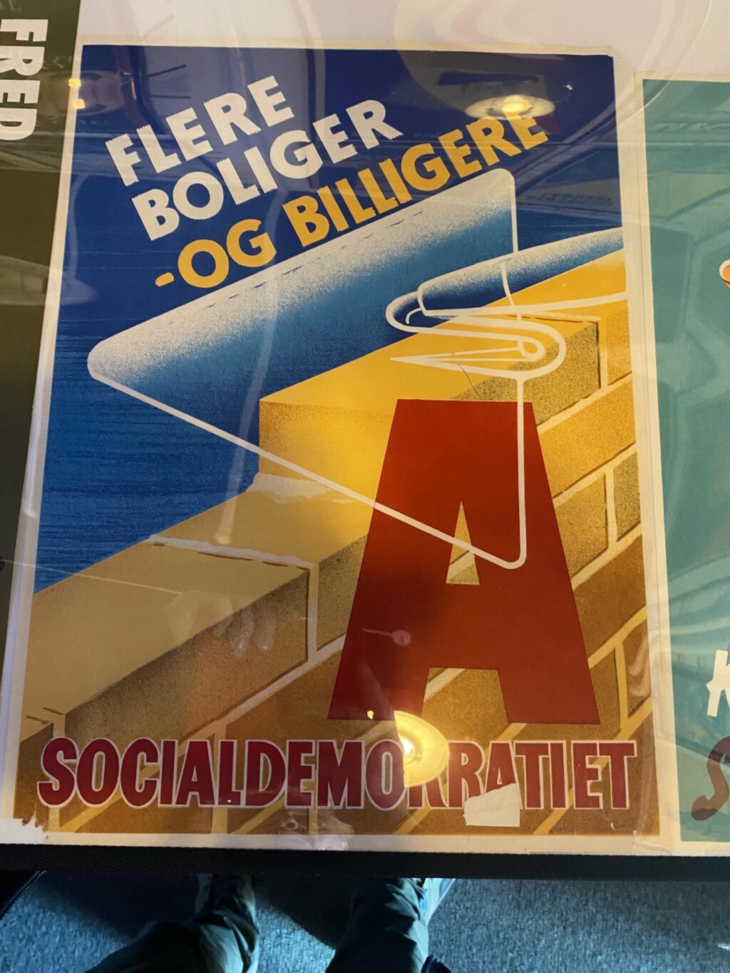 Instagram post from danskeplakater. This post is in position 7.