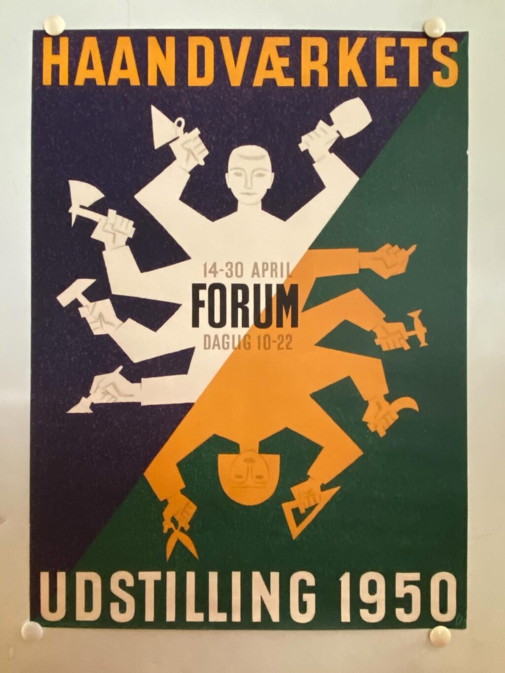 Instagram post from danskeplakater. This post is in position 0.