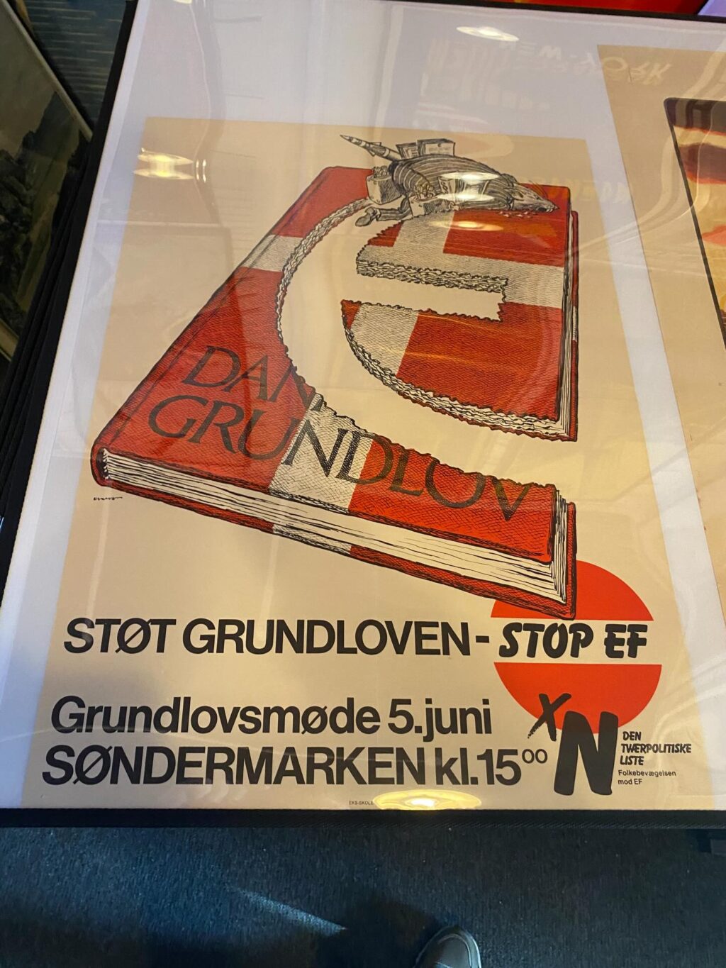 Instagram post from danskeplakater. This post is in position 11.