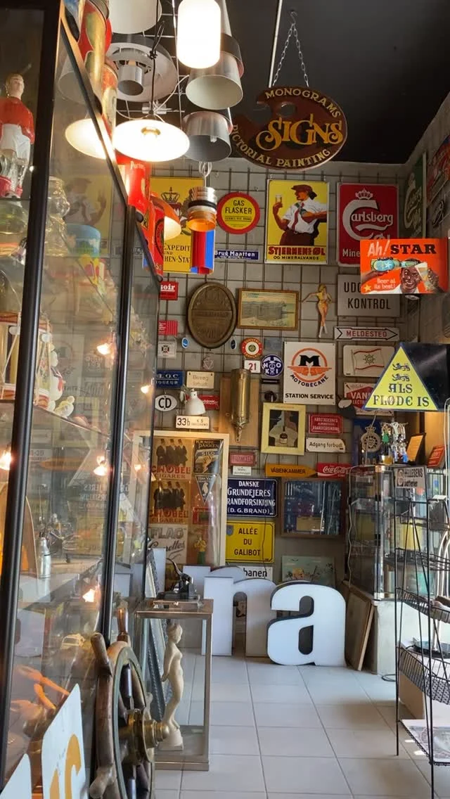 Instagram post from danskeplakater. This post is in position 1.