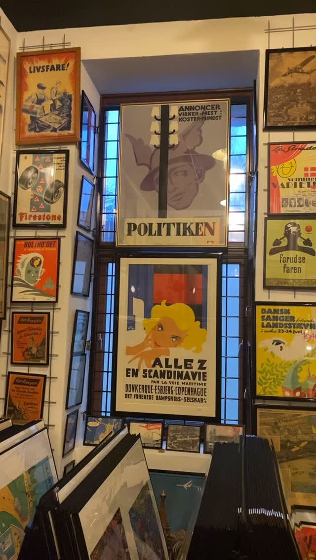 Instagram post from danskeplakater. This post is in position 12.