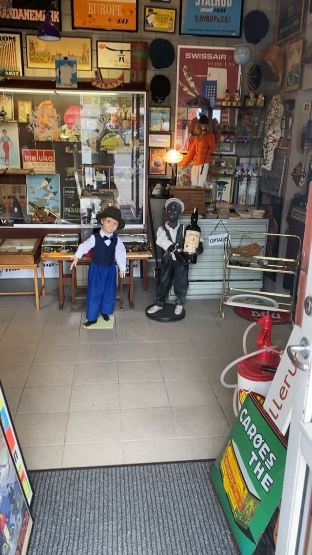 Instagram post from danskeplakater. This post is in position 1.
