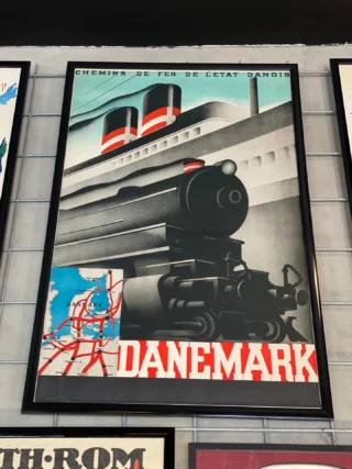 Instagram post from danskeplakater. This post is in position 19.