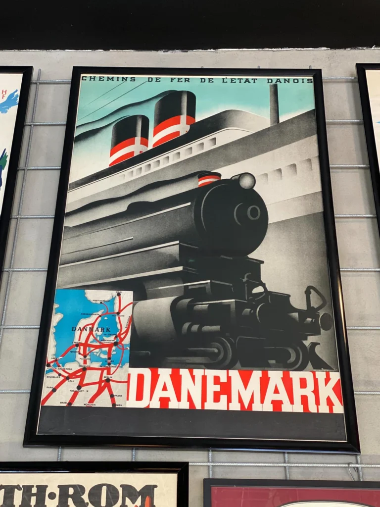 Instagram post from danskeplakater. This post is in position 18.